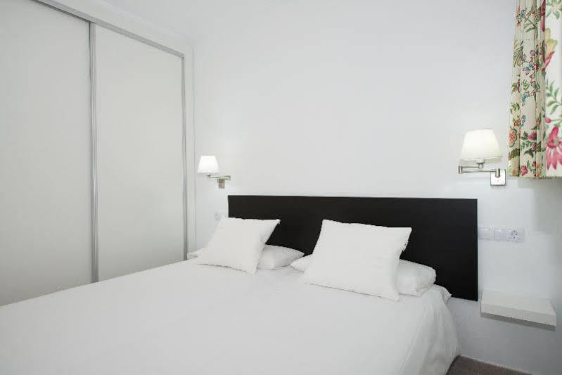 Apartamentos Los Mariachis Плая дел Инглес Екстериор снимка